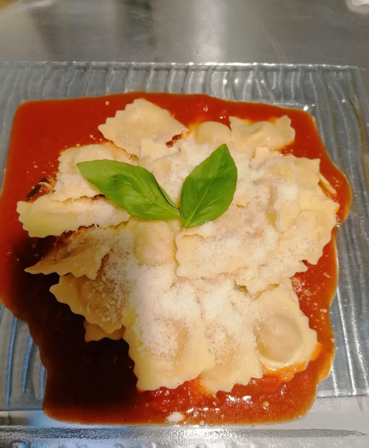Ravioli à la sauce tomate et basilic